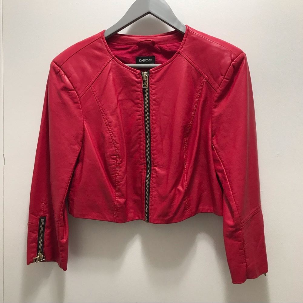 Bebe red faux leather cropped moto jacket size Large